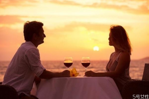 每天聊天算曖昧嗎 男女天天聊天有感情嗎 每天聊天算曖昧嗎 男女天天聊天有感情嗎