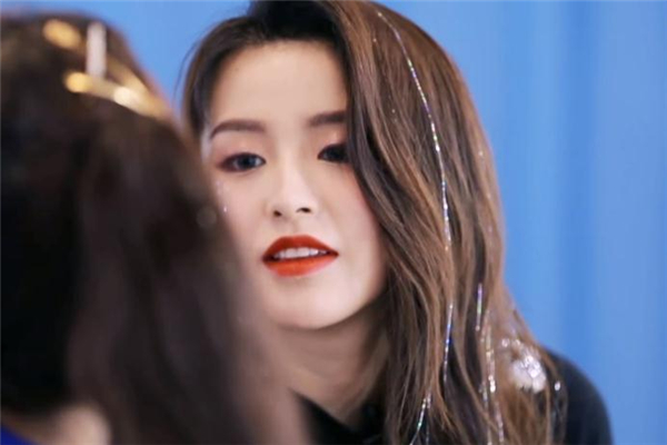 阿瑪尼205是什么顏色 阿瑪尼205試色 阿瑪尼205是什么顏色 阿瑪尼205試色