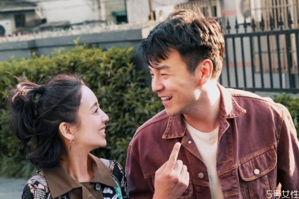 戀愛多久可以同居 戀愛多久同居怎么算 戀愛多久可以同居 戀愛多久同居怎么算