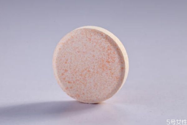 維c泡騰片用冷水還是熱水泡 泡維c泡騰片的正確喝法 維c泡騰片用冷水還是熱水泡 泡維c泡騰片的正確喝法