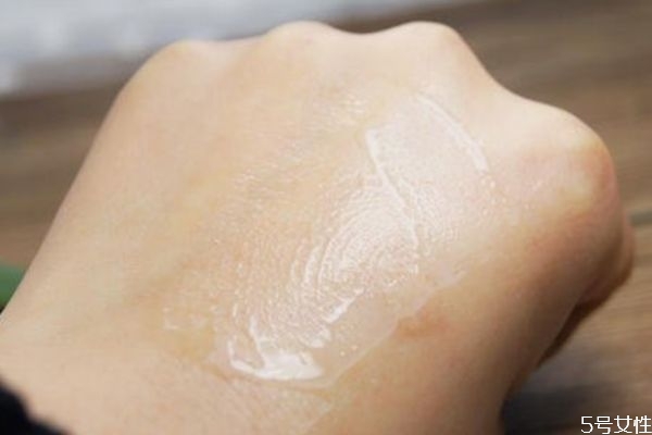 眼部的干紋怎么去除 去除眼部干紋的方法 眼部的干紋怎么去除 去除眼部干紋的方法