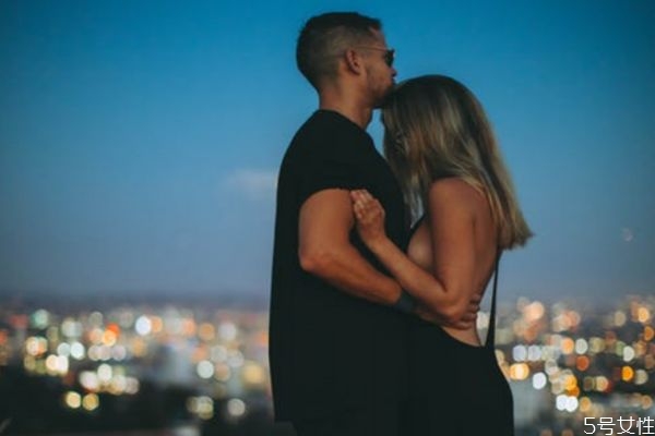 公開戀愛關(guān)系重要嗎 不公開的戀愛算戀愛嗎 公開戀愛關(guān)系重要嗎 不公開的戀愛算戀愛嗎