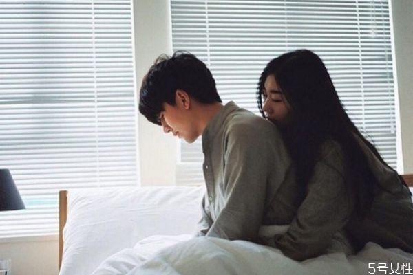 男友從不發(fā)關(guān)于你動(dòng)態(tài)的原因 為什么男友的朋友圈沒有你 男友從不發(fā)關(guān)于你動(dòng)態(tài)的原因 為什么男友的朋友圈沒有你