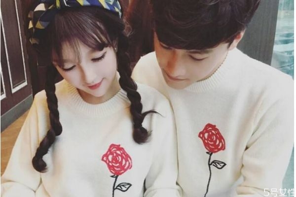 男友從不發(fā)關(guān)于你動(dòng)態(tài)的原因 為什么男友的朋友圈沒有你 男友從不發(fā)關(guān)于你動(dòng)態(tài)的原因 為什么男友的朋友圈沒有你