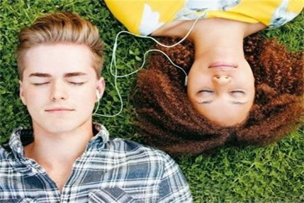 有男閨蜜的女生能要嗎 有男閨蜜的女生好嗎 有男閨蜜的女生能要嗎 有男閨蜜的女生好嗎