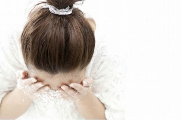 無皂基洗面奶適合什么年齡 無皂基洗面奶使用注意事項(xiàng) 無皂基洗面奶適合什么年齡 無皂基洗面奶使用注意事項(xiàng)