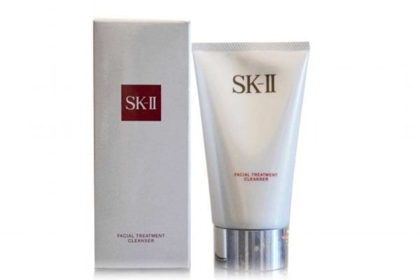 用洗面奶洗臉后臉發(fā)紅怎么辦 洗面奶洗臉后臉紅紅的 用洗面奶洗臉后臉發(fā)紅怎么辦 洗面奶洗臉后臉紅紅的