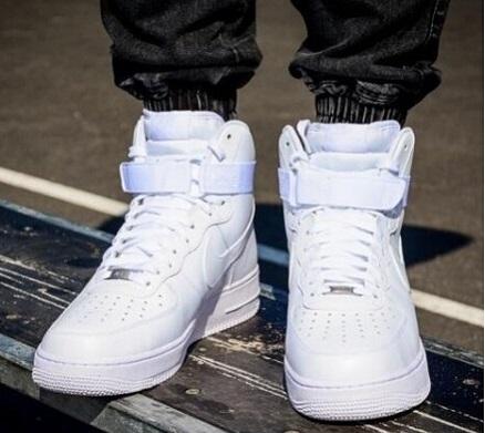 高幫鞋適合什么人穿 高幫鞋什么人穿好看 高幫鞋適合什么人穿 高幫鞋什么人穿好看