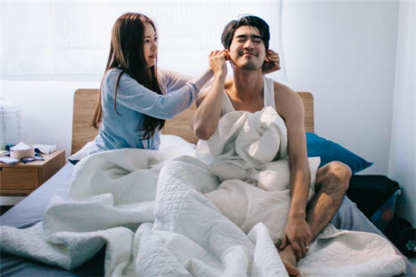 男人給情人花錢會心疼嗎 男人給情人花錢的標準 男人給情人花錢會心疼嗎 男人給情人花錢的標準