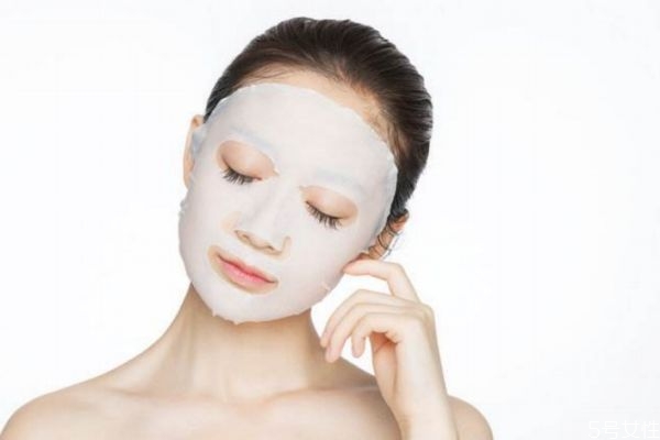 面膜揭下來后還能用嗎 面膜揭下來后還有精華怎么辦 面膜揭下來后還能用嗎 面膜揭下來后還有精華怎么辦