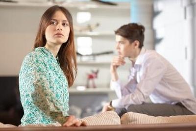 男朋友自卑的表現(xiàn) 男朋友自卑怎么開導 男朋友自卑的表現(xiàn) 男朋友自卑怎么開導