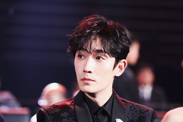 男生見到女生害羞怎么辦 男生見到女生害羞怎么處理 男生見到女生害羞怎么辦 男生見到女生害羞怎么處理