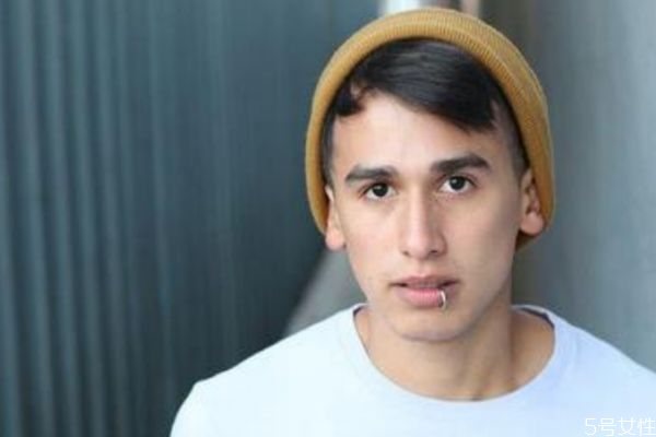 直男癌的特征是什么 怎么分辨直男癌 直男癌的特征是什么 怎么分辨直男癌