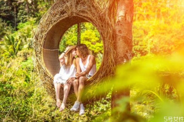 怎樣讓小三沉不住氣 怎么用心理戰(zhàn)斗小三 怎樣讓小三沉不住氣 怎么用心理戰(zhàn)斗小三