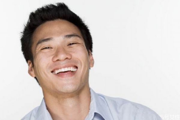 婚姻中男人吃軟飯的表現(xiàn) 如何分辨男人是不是吃軟飯 婚姻中男人吃軟飯的表現(xiàn) 如何分辨男人是不是吃軟飯