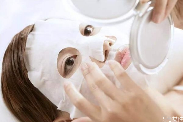 醫(yī)用面膜可以長期用嗎 醫(yī)用面膜和普通面膜不同 醫(yī)用面膜可以長期用嗎 醫(yī)用面膜和普通面膜不同