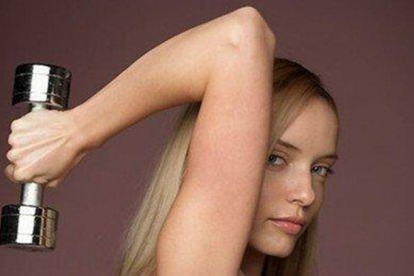 瘦手臂肩部會不會變寬 瘦手臂肩部會邊寬嗎 瘦手臂肩部會不會變寬 瘦手臂肩部會邊寬嗎