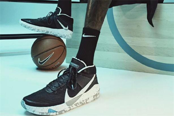 耐克kd13實(shí)戰(zhàn)測評 kd13腳感怎么樣
