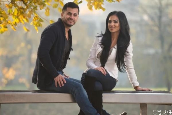 如何對付不體貼的老公 老公不體貼不懂你怎么辦 如何對付不體貼的老公 老公不體貼不懂你怎么辦