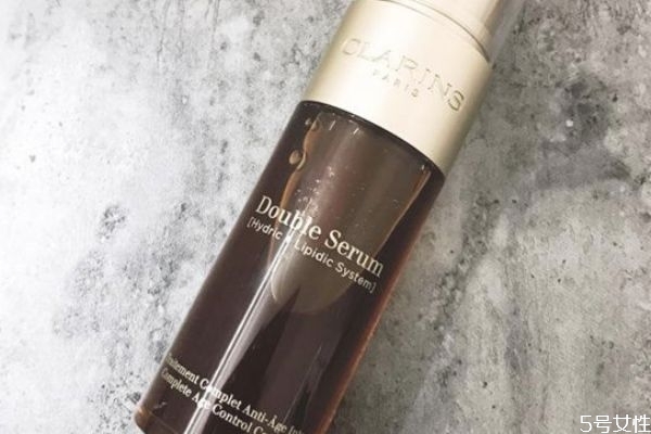 嬌韻詩雙萃精華含什么成分 嬌韻詩精華的功效 嬌韻詩雙萃精華含什么成分 嬌韻詩精華的功效