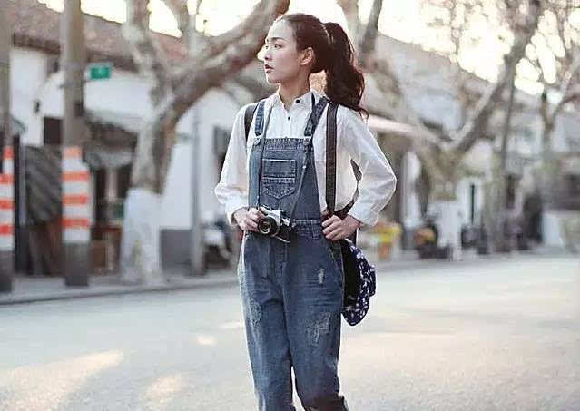 胯寬適合穿背帶褲嗎 胯寬穿背帶褲好看嗎 胯寬適合穿背帶褲嗎 胯寬穿背帶褲好看嗎