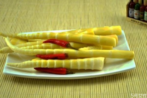 酸筍發(fā)臭是壞了嗎 酸筍有臭味可以吃嗎 酸筍發(fā)臭是壞了嗎 酸筍有臭味可以吃嗎