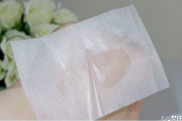 夏天用吸油紙好嗎 吸油紙判斷干性油性 夏天用吸油紙好嗎 吸油紙判斷干性油性