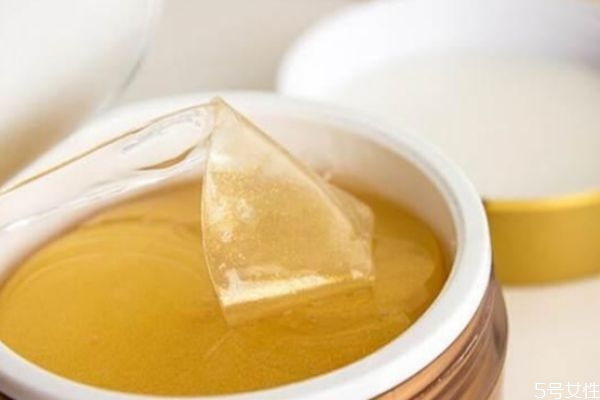 油皮適合什么護(hù)膚品 適合油皮的護(hù)膚品有哪些 油皮適合什么護(hù)膚品 適合油皮的護(hù)膚品有哪些