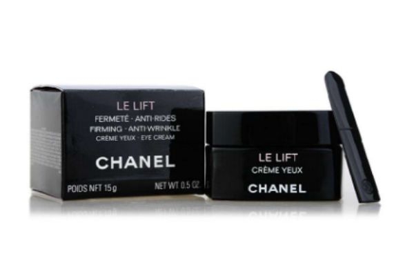 香奈兒眼霜應該怎么使用 香奈兒眼霜的使用方法 香奈兒眼霜應該怎么使用 香奈兒眼霜的使用方法