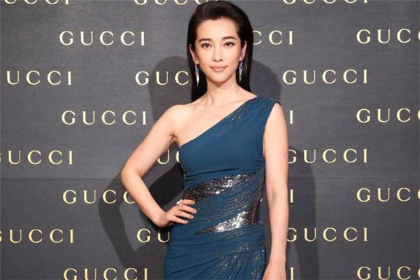 種植美人尖需要多少單位毛囊 種植美人尖取哪里的毛囊 種植美人尖需要多少單位毛囊 種植美人尖取哪里的毛囊