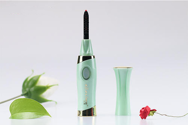 燙睫毛器能每天用嗎 燙睫毛器每天用有傷害嗎 燙睫毛器能每天用嗎 燙睫毛器每天用有傷害嗎