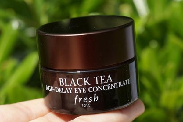 四十歲適合什么眼霜 適合四十歲使用的眼霜推薦 四十歲適合什么眼霜 適合四十歲使用的眼霜推薦