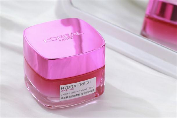 歐萊雅水繃帶面霜多少錢 歐萊雅水繃帶面霜使用方法 歐萊雅水繃帶面霜多少錢 歐萊雅水繃帶面霜使用方法