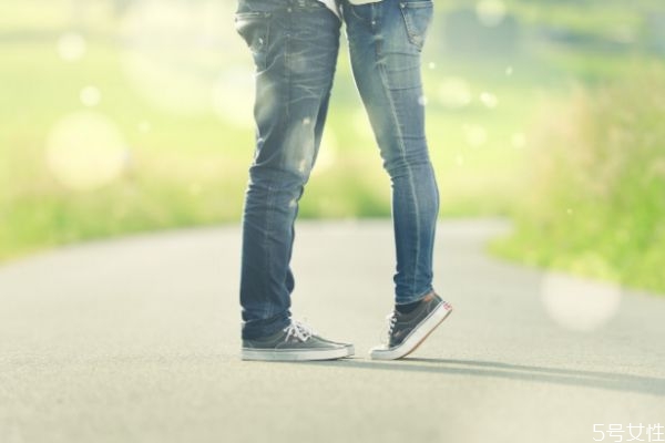 老公不愛(ài)回家的原因 男人不愛(ài)回家說(shuō)明什么