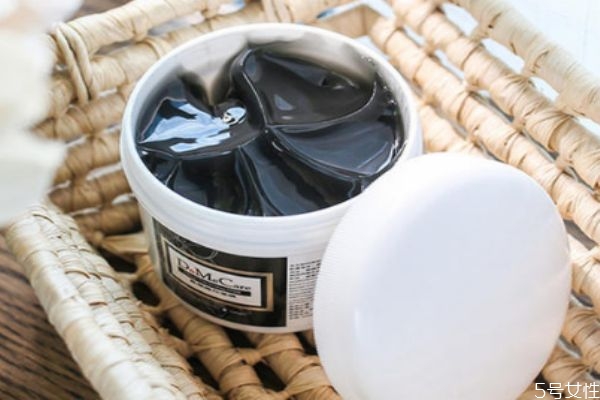 臉上長痘可以敷清潔面膜嗎 清潔面膜要避開痘痘嗎 臉上長痘可以敷清潔面膜嗎 清潔面膜要避開痘痘嗎