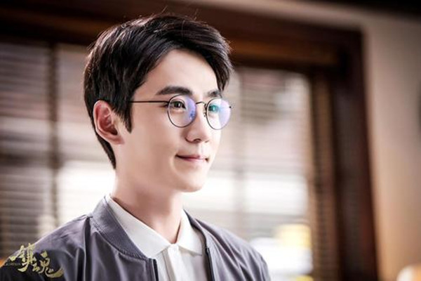 晚上怎樣和女生聊天 晚上適合和喜歡的女生聊什么 晚上怎樣和女生聊天 晚上適合和喜歡的女生聊什么