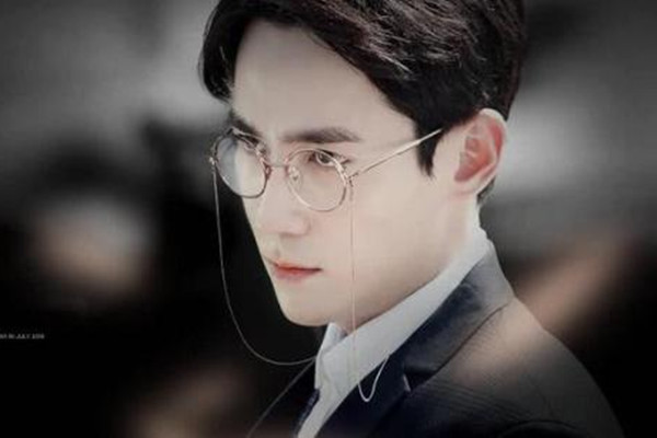 晚上怎樣和女生聊天 晚上適合和喜歡的女生聊什么 晚上怎樣和女生聊天 晚上適合和喜歡的女生聊什么