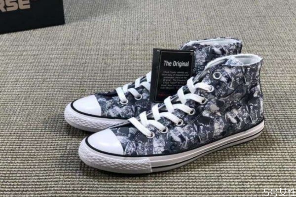 匡威帆布鞋如何清洗 匡威帆布鞋清洗的方法 匡威帆布鞋如何清洗 匡威帆布鞋清洗的方法