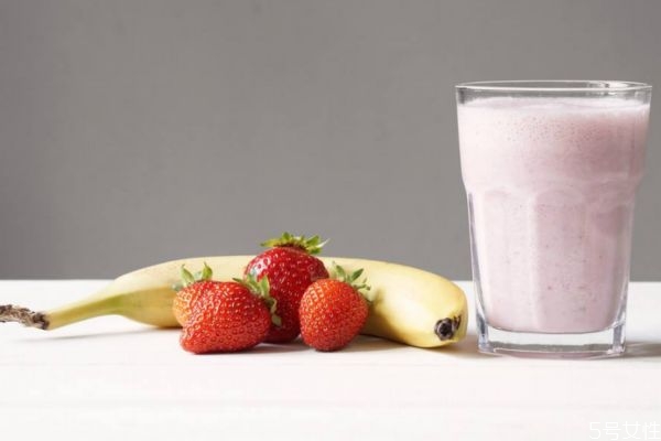 如何自制奶昔 自制奶昔的方法 如何自制奶昔 自制奶昔的方法