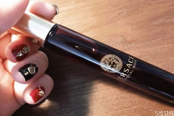 滾珠香水容易變質(zhì) 滾珠香水變質(zhì)容易嗎 滾珠香水容易變質(zhì) 滾珠香水變質(zhì)容易嗎