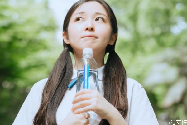 已婚男女相處最佳距離 已婚男女應(yīng)該怎么相處 已婚男女相處最佳距離 已婚男女應(yīng)該怎么相處