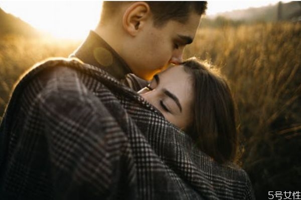 前妻還愛你的表現(xiàn) 前妻對你沒感情的表現(xiàn) 前妻還愛你的表現(xiàn) 前妻對你沒感情的表現(xiàn)