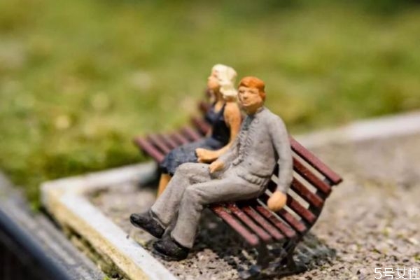 結(jié)婚后怎么經(jīng)營(yíng)愛(ài)情 婚后經(jīng)營(yíng)愛(ài)情的方法 結(jié)婚后怎么經(jīng)營(yíng)愛(ài)情 婚后經(jīng)營(yíng)愛(ài)情的方法