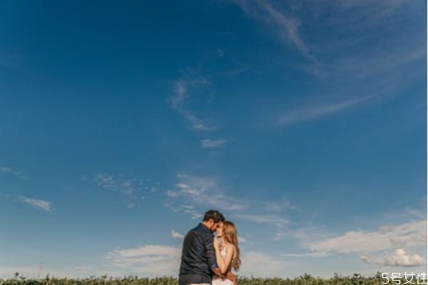 前妻還接電話意味著什么 挽回前妻的方法與忌諱 前妻還接電話意味著什么 挽回前妻的方法與忌諱