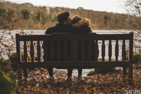 前妻還接電話意味著什么 挽回前妻的方法與忌諱 前妻還接電話意味著什么 挽回前妻的方法與忌諱