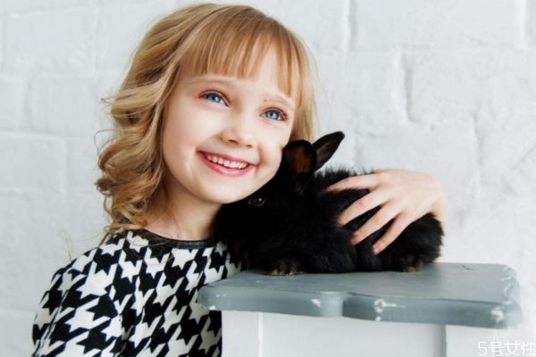 離異家庭的孩子的心理 離異家庭的孩子是怎么想的 離異家庭的孩子的心理 離異家庭的孩子是怎么想的