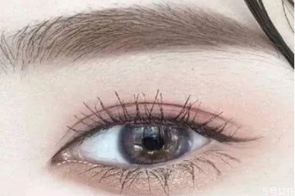 燙睫毛對睫毛有沒有損傷 燙睫毛會(huì)傷睫毛嗎 燙睫毛對睫毛有沒有損傷 燙睫毛會(huì)傷睫毛嗎