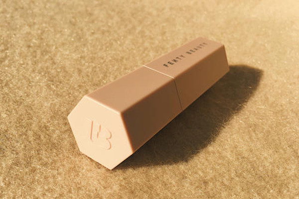 蕾哈娜修容棒好用嗎 蕾哈娜修容棒哪個(gè)顏色好用 蕾哈娜修容棒好用嗎 蕾哈娜修容棒哪個(gè)顏色好用