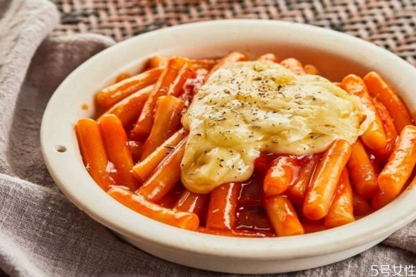 韓式炒年糕的正宗做法 韓式炒年糕怎么做美味 韓式炒年糕的正宗做法 韓式炒年糕怎么做美味