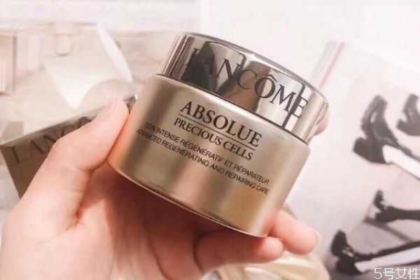 蘭蔻菁純面霜的作用 蘭蔻菁純面霜的功效 蘭蔻菁純面霜的作用 蘭蔻菁純面霜的功效